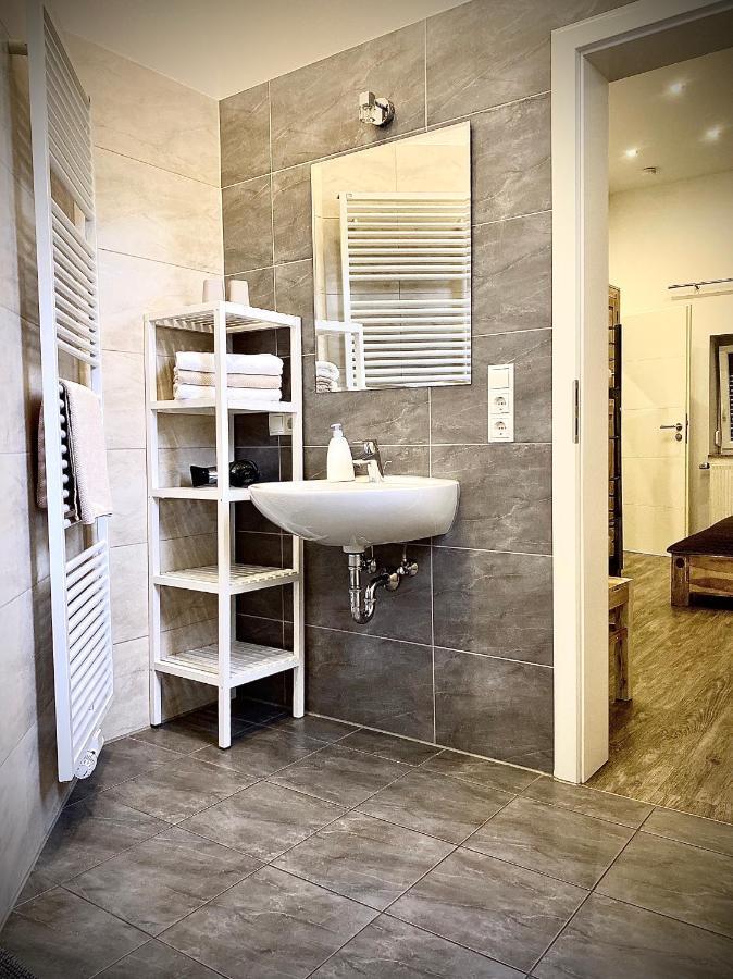 רוסט Dilger Apartments מראה חיצוני תמונה